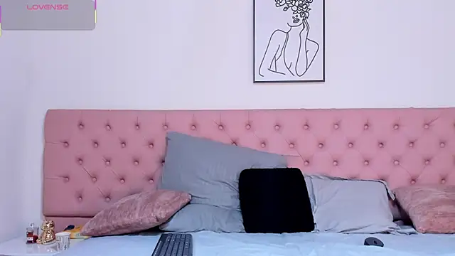 CarolinaGlamour's cam snapshot