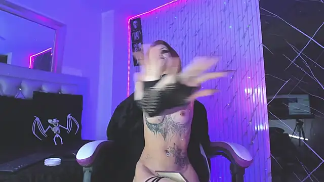 chloe_jacksonn's cam snapshot