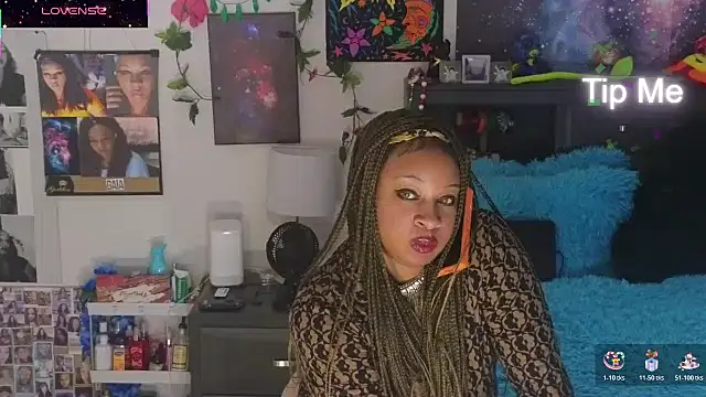 CosmicDream143's cam snapshot