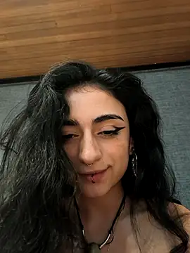 Lila_Desiree live sex cam