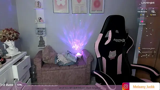 Melannyy_'s cam snapshot