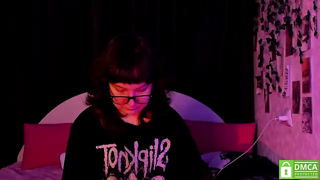 dreamgirllovee's cam snapshot