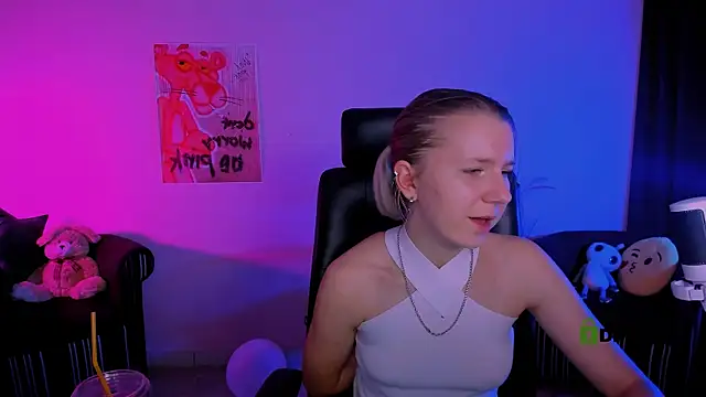 gloria_bubble's cam snapshot