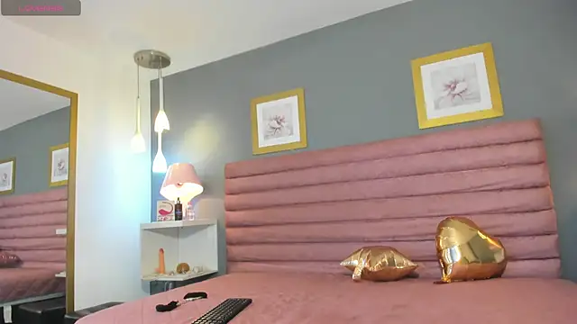 GabbyRain's cam snapshot