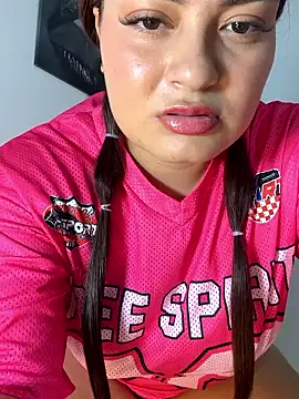 Itskari_'s cam snapshot