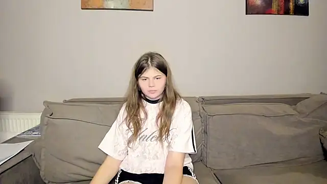 Lilly_Jess's cam snapshot