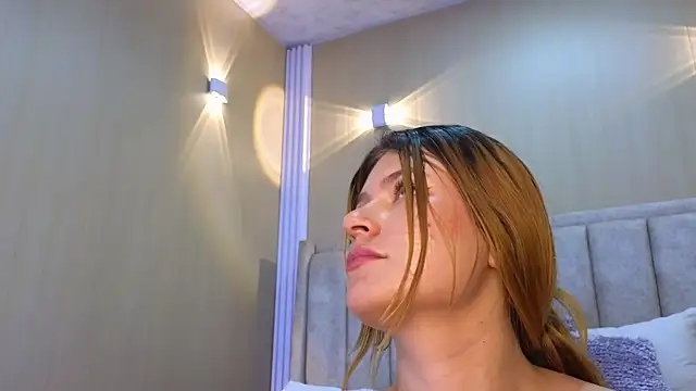 Emmaa_Blonde's cam snapshot