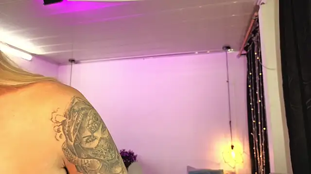 Jennaa_Cooper's cam snapshot