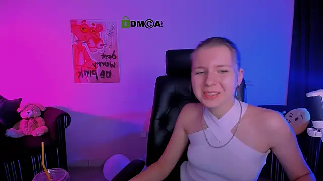 gloria_bubble's cam snapshot