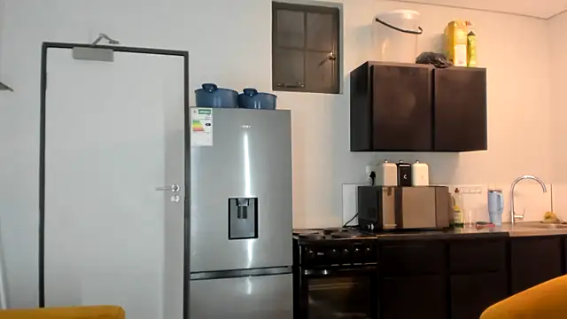 ConnieSmall24 live sex cam