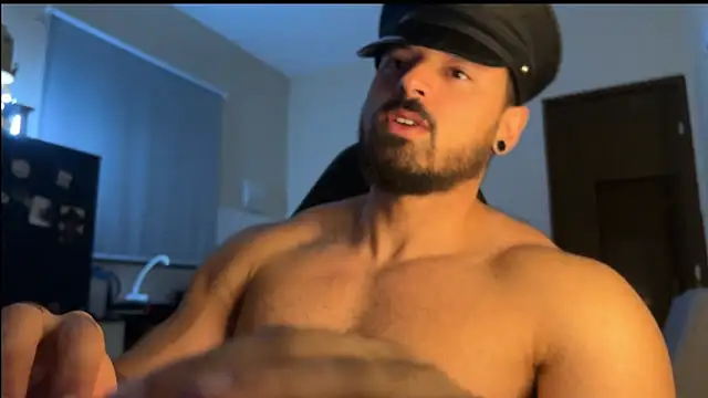 Lucasfit24 live sex cam