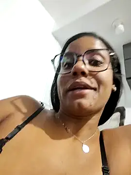 Bella_Anjoss live sex cam