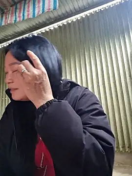 yoowwmr's cam snapshot