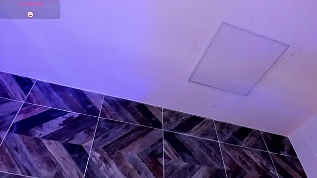 TaniaSmith1's cam snapshot