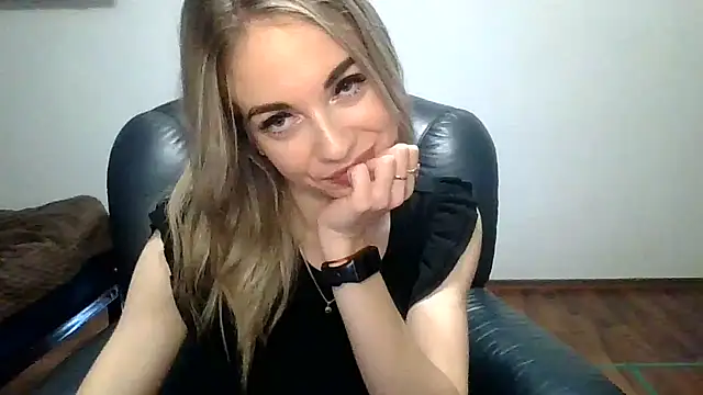 Miss_solomia's cam snapshot