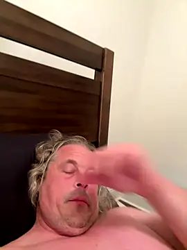 zeus337's cam snapshot