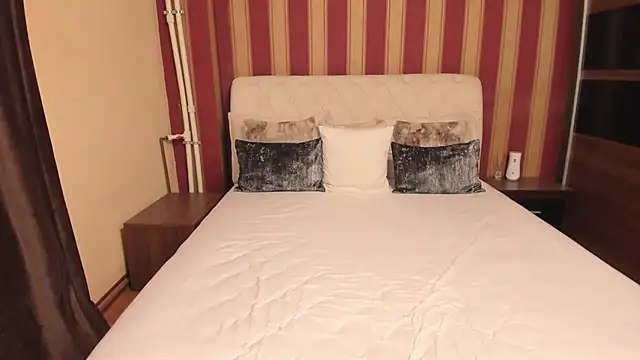 AshPage's cam snapshot