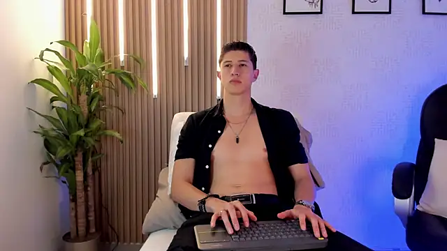 Dorianmistery2322_'s cam snapshot