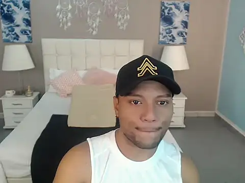 sebastian_cruz_'s cam snapshot