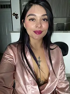 Saray_charmante's cam snapshot