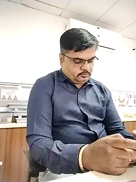 Desi_Lodo_Gujju_Boy's cam snapshot