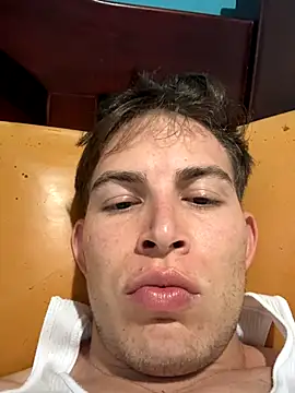 AlexanderBianchi2's cam snapshot