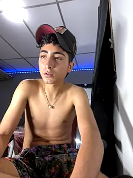 MathieuAGT live sex cam