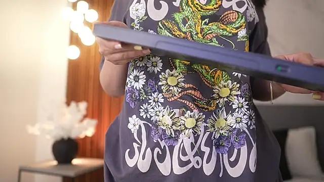 Amelia_Rouse's cam snapshot