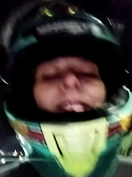 Fernandar2025's cam snapshot