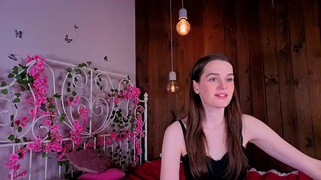 BritneySabeiha's cam snapshot