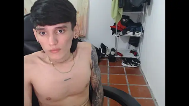 Stiwar_cute live sex cam