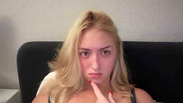 Kitty_Swetty's web cam