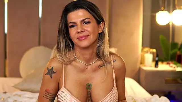 CamilaStarr's cam snapshot