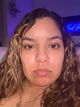 Brattybabexxx's cam snapshot