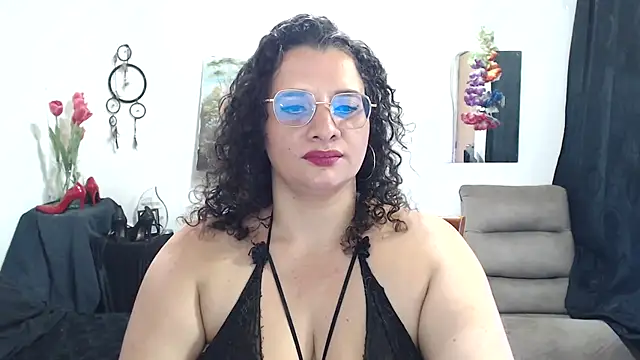 Aleja_Gonzales's cam snapshot