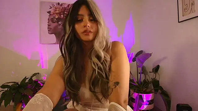 its_milu_'s cam snapshot