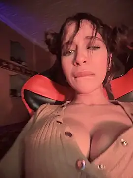 Queentaraf999's cam snapshot