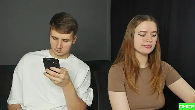 Robert_Lisa's cam snapshot