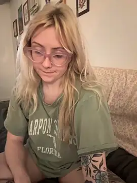 seeunexttuesday's cam snapshot