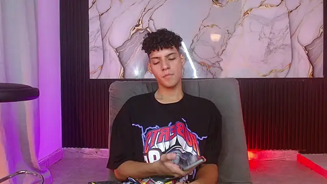 dan_sweetboy live sex cam