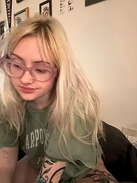 seeunexttuesday's cam snapshot