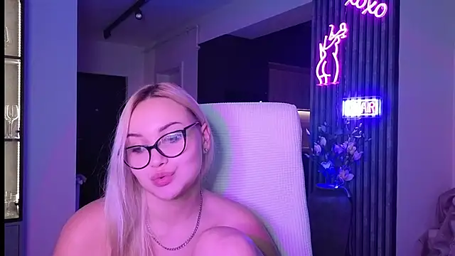 adrelaxina's cam snapshot