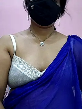 Pavani28telugu's cam snapshot