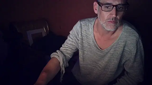 Lia_Y_PatrickX live sex cam