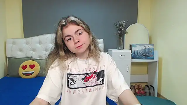 TinaRedly's cam snapshot