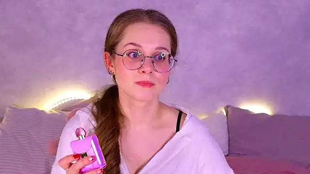 RileyMimicho's cam snapshot