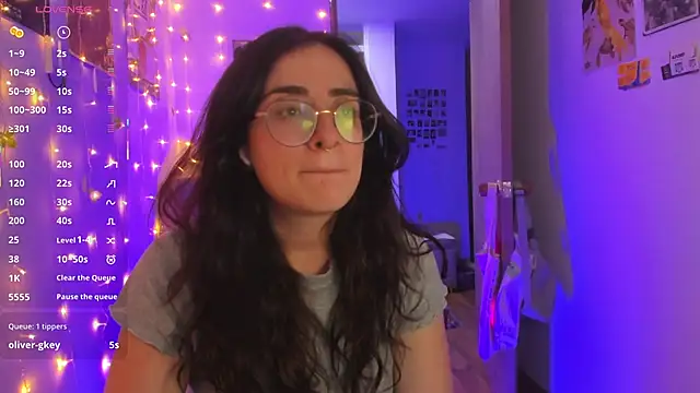 linda_giggle's cam snapshot