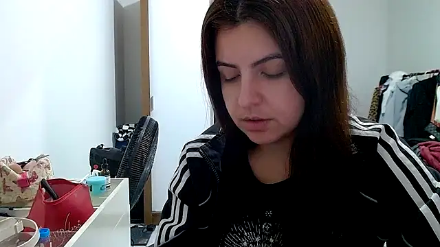 chelbyy's cam snapshot