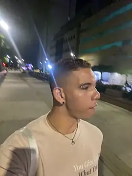 Dylams_maja live sex cam