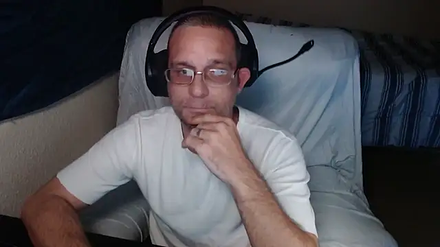 Dubesnackes's cam snapshot